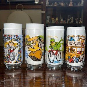 Full set of 1981 muppet McDonald’s cups